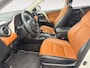 Toyota RAV4 2.5 Hybrid Executive Navigatie | Trekhaak | Climate control | Stoelverwr | voorruit verwr | dealer onderhouden | 12 maanden Bovag garantie | 197 PK!