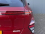Hyundai Kona N-Line 65.4 kWh 218pk Adaptive cruise controle | 360 graden camera | Elektrische achterklep | Alcantara Leder | Bestuurdersstoel met geheugen | Stoelventilatie | Warmtepomp