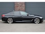 BMW 5-Serie M550d xDrive High Executive | Schuifdak | Bowers&Wilkins | ACC | Trekhaak | Entertainment Achter | Parfumering | Stoelventilatie | HUD | Massage | Standverwarming | Zonnerollo's | Display Key | Aerodynamicapakket |
