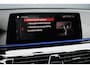 BMW 5-Serie M550d xDrive High Executive | Schuifdak | Bowers&Wilkins | ACC | Trekhaak | Entertainment Achter | Parfumering | Stoelventilatie | HUD | Massage | Standverwarming | Zonnerollo's | Display Key | Aerodynamicapakket |