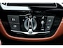 BMW 5-Serie M550d xDrive High Executive | Schuifdak | Bowers&Wilkins | ACC | Trekhaak | Entertainment Achter | Parfumering | Stoelventilatie | HUD | Massage | Standverwarming | Zonnerollo's | Display Key | Aerodynamicapakket |