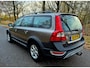 Volvo XC70 3.2 Momentum . Leder . Navi . Automaat