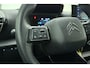 Citroën E-C4 Feel 50 kWh | Climate control | Camera | Navigatie via Carplay | Parkeersensoren | DAB Radio | Cruise control