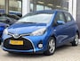 Toyota Yaris 1.5 Hybrid Aspiration | Camera | Cruise control | 1ste eigenaar en 100% dealer onderhouden! | Trekhaak voor fietsendrager | Climate Control