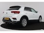 Volkswagen T-Roc 1.5 TSI Sport Automaat (NAVI, TREKHAAK, STOELVERWARMING, CAMERA, LED)