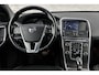 Volvo XC60 2.0 D4 FWD Momentum | Trekhaak | Half lederen bekleding | Cruise control