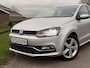 Volkswagen Polo 1.2 TSI Highline | LM-VELGEN | PARKEERCAMERA | LED KOPLAMPEN | CRUISE CONTROL | NIEUWE DISTRIBUTIERIEM (2024) |