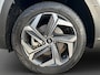 Hyundai Tucson 1.6 T-GDI 265pk PHEV Comfort Smart 4WD | Climate | Camera | Carplay | Keyless | Navigatie | Full - Led | Elek. Klep | Winterpakket | 19" Lichtmetaal | Krell Audio | Digitale Cockpit | Parkeer Assistent | Adapt. Cruisecontrol