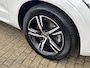 Volvo XC60 2.0 T5 AWD R-Design B&W HeadUp 360 Keyless DAB standkachel Pilot Assist