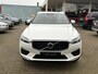 Volvo XC60 2.0 T5 AWD R-Design B&W HeadUp 360 Keyless DAB standkachel Pilot Assist