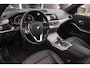 BMW 3-Serie Touring 330e Business Edition Plus | 1e eigenaar | BTW auto | Leer | Camera | Sportstuur | 17 inch | Rijmodus | Bluetooth | Cruise control
