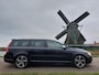 Volvo V70 1.6 T4 Kinetic. TREKHAAK, CRUISE, CLIMA, PDC!