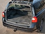 Volvo V70 1.6 T4 R-Design. TREKHAAK!