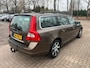 Volvo V70 T4 Summum Automaat