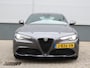 Alfa Romeo Giulia 200pk Turbo Sprint | Cognac interieur | Trekhaak | Camera | Dodehoekdetectie | Xenon | Navigatie |