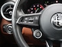 Alfa Romeo Giulia 200pk Turbo Sprint | Cognac interieur | Trekhaak | Camera | Dodehoekdetectie | Xenon | Navigatie |