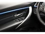 BMW 3-Serie 318i M-Sport High Executive Aut. [ Panoramadak Camera Digi-dash HiFi ]