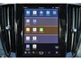 Volvo V60 T6 Recharge AWD Plus Dark - IntelliSafe Assist & Surround - 360º Camera - Harman/Kardon audio - Verwarmde voorstoelen, stuur & achterbank - Parkeersensoren voor & achter - Elektr. bedienb. voorstoelen met geheugen - Elektr. inklapbare trekhaak - 18' LMV