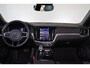 Volvo V60 T6 Recharge AWD Plus Dark - IntelliSafe Assist & Surround - 360º Camera - Harman/Kardon audio - Verwarmde voorstoelen, stuur & achterbank - Parkeersensoren voor & achter - Elektr. bedienb. voorstoelen met geheugen - Elektr. inklapbare trekhaak - 18' LMV