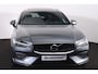 Volvo V60 T5 Inscription - Panorama/schuifdak - IntelliSafe Assist & Surround - 360º Camera - Harman/Kardon audio - Adaptieve LED koplampen - Verwarmde voorstoelen, stuur & achterbank - Parkeersensoren voor & achter - Head up display - Standkachel - Extra getint glas - Elektr. inklapbare trekhaak - 18' LMV