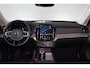Volvo XC90 T8 Recharge AWD Ultra Dark - Luchtvering - Panorama/schuifdak - IntelliSafe Assist & Surround - 360º Camera - Bowers & Wilkins audio - Adaptieve LED koplampen - Verwarmde voorstoelen, stuur & achterbank - Parkeersensoren voor & achter - Elektr. bedienb. voorstoelen met geheugen - Geventileerde voorstoelen - Head up display - Draadloze tel. lader - Elektr. inklapbare trekhaak - 21' LMV