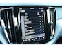 Volvo XC60 2.0 T8 Plug-in hybrid AWD Ultra Black Edition | Head-up | B&W | Luchtvering | 360 Camera | Panoramadak