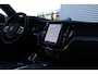 Volvo XC60 2.0 T8 Plug-in hybrid AWD Ultra Black Edition | Head-up | B&W | Luchtvering | 360 Camera | Panoramadak