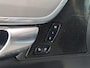 Volvo V90 2.0 T6 Plug-in hybrid AWD Ultimate Bright | Trekhaak | Panorama schuifdak | Lederen bekleding | Stoel en stuurverwarming | Elektrisch bedienbare voorstoelen met geheugen | Camera | HUD | Luchtvering |