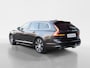 Volvo V90 2.0 T6 Plug-in hybrid AWD Ultimate Bright | Trekhaak | Panorama schuifdak | Lederen bekleding | Stoel en stuurverwarming | Elektrisch bedienbare voorstoelen met geheugen | Camera | HUD | Luchtvering |