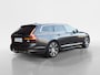 Volvo V90 2.0 T6 Plug-in hybrid AWD Ultimate Bright | Trekhaak | Panorama schuifdak | Lederen bekleding | Stoel en stuurverwarming | Elektrisch bedienbare voorstoelen met geheugen | Camera | HUD | Luchtvering |