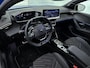 Peugeot e-208 EV GT 51 kWh 156pk | Accu SOH 97,8% | 410km WLTP Actieradius | Navigatie | Panoramadak | Camera v+a | Adaptieve cruise control | Leder/Alcantara | Stoel elektrisch+verwarmd+massage | Full Led koplampen | Climate Control | Parkeersensoren v+a | Keyless | Dodehoeksensor | Warmtepomp | Draadloze telefoonlader | Donker getint glas | 17" lichtmetalen velgen |