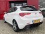 Alfa Romeo Giulietta 1.4 Turbo MultiAir Super | Xenon | Stoelverwarming | Carbon delen | Veloce bumpers Bose