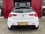 Alfa Romeo Giulietta 1.4 Turbo MultiAir Super | Xenon | Stoelverwarming | Carbon delen | Veloce bumpers Bose