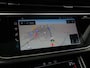 Audi Q8 55 TFSI e 381 pk quattro S-Line Panorama Matrix Led Camera Luchtvering Stoelverwarming Navigatie Carplay 16