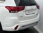 Mitsubishi Outlander 2.4 PHEV Automaat Intense / 1500 kg trekgewicht / Plug-in / Keyless / Apple carplay & Android auto / Climate control / Cruise control