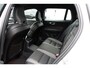 Volvo V60 T6 Plug-in hybrid AWD Plus Dark | Semi- Elektrische Trekhaak | Premium audio by Harman Kardon | Verwarmbare voor- en achterstoelen + stuurwiel | Rondomzicht camera | Verwarmbare Voorruit