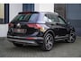 Volkswagen Tiguan 2.0 TSI 4Motion Highline PANO / TREKHAAK / CAMERA