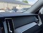 Volvo XC60 T6 Automaat Recharge Ultimate Bright, Elektrisch bedienbaar glazen panoramisch schuif-/kanteldak, Lederen bekleding met ventilatie en verwarming, Adaptieve Cruise Control met Pilot Assist, BLIS Dodehoekdetectie, 20" Lichtmetalen velgen, Luchtvering, Harman Kardon audio