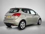 Kia Venga 1.6 CVVT ExecutiveLine Automaat | Parkeersensoren achter | Achteruitrijcamera | Navigatiesysteem | Navigatie | Keyless start | Airco | Stoel en Stuurverwarming | 51.123 km! |