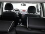 Kia Venga 1.6 CVVT ExecutiveLine Automaat | Parkeersensoren achter | Achteruitrijcamera | Navigatiesysteem | Navigatie | Keyless start | Airco | Stoel en Stuurverwarming | 51.123 km! |