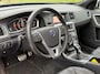 Volvo V60 2.0 T4 Business Sport | Schuifdak | Trekh. | Camera | Stoelverw. | BI-Xenon | 18" LMV | Alarm 3 | Stoelverw. | Climate & Cruise C. | Schuifdak | Trekh. | Camera | Stoelverw. | BI-Xenon | 18" LMV | Alarm 3 | Stoelverw. | Climate & Cruise C. |