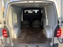 Volkswagen Transporter 2.0 TDI Highline 3-Zits Cruise Trekhaak Navigatie Verwarmde Voorruit