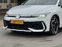 Volkswagen Golf 8.5 1.5 ETSI R-LINE DSG Black Style150pk Panoramadak Matrix LED