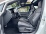 Volkswagen Golf 8.5 1.5 ETSI R-LINE DSG Black Style150pk Panoramadak Matrix LED