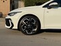 Volkswagen Golf 8.5 1.5 ETSI R-LINE DSG Black Style150pk Panoramadak Matrix LED