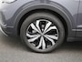Volkswagen T-Cross 1.0 TSI Life Edition 116 PK | Automaat | Airco | Achteruitrijcamera | Apple CarPlay En Android Auto | Parkeersensoren Achter | Privacy Glas | Digitale Cockpit
