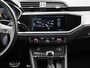 Audi Q3 45 TFSI e S edition 245 PK | S-line | Navigatie | Camera | Cruise Control | Parkeersensoren | Stoelverwarming | Dodehoeksensor | Privacy glas |