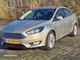 Ford Focus 1.0 Titanium Navigatie airco cruis control parkeer sensor