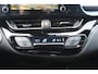 Toyota C-HR 1.8 Hybrid Achteruitrijcamera/Miracast/Bluetooth/Cruise control/DAB+/Parkeersensoren rondom/Inklapbare spiegels/Dodehoek detectie/18 Inch/Privacy glass