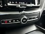 Volvo XC60 T6 Plug-in hybrid AWD Ultra Dark | Panoramadak | 360º camera | Head-up Display | Stoel- en Stuurverwarming | Harman Kardon | Trekhaak